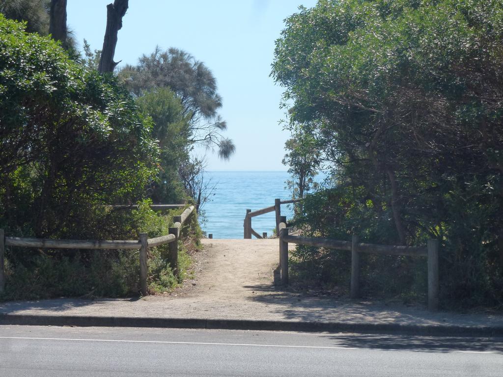 Dromana Beach Getaway 객실 사진